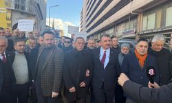 Dondurucu soğukta otopark eylemi