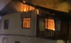 Evde 2 kişi yanmış halde bulundu