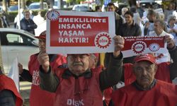 DİSK: ‘Emekli bayram ikramiyesi en az 17 bin 514 TL olmalı’