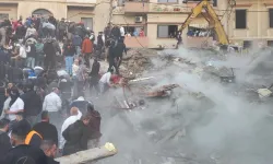 Eski bina çöktü: Çok sayıda ölü var