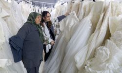 Gelinlik hayali İzmir’de ücretsiz gerçek oluyor: Büyükşehir’den evlenecek çiftlere umut veren destek