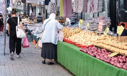 İBB’den emeklilere pazar desteği: 20 bin emekliye 200 milyon liralık destek