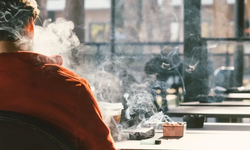 Sigara içenler için bir dönem sona erecek: Fransız modeli mercek altında