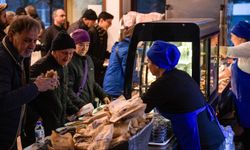 İzmir’de dayanışma sofraları büyüyor: Kent Lokantaları’nda iftar ücretsiz