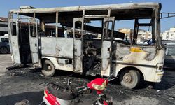 Çiğli’de yanan midibüste korkunç olay: 16 yaşındaki çocuk hayatını kaybetti