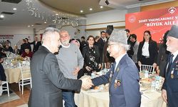 İzmir'de Vali Elban ilk iftarı şehit yakınları ve gazilerle yaptı