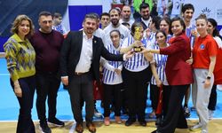 Karabağlar’da sömestr spor şenliği bayram havasında geçti