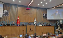 AK Parti’den üst geçit tepkisi: İzBB neden kendi imkanı ile yapmıyor?