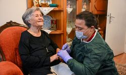 Bornova’da yaşlı ve engellilere evde şefkat eli