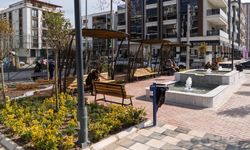 Karşıyaka'da dönüşüm tamam: Atıl alan modern parka dönüştü