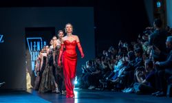 İzmir Fashion Week’te tempo yükseliyor: 3. gün modaya yön verdi