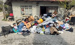 Evden üç kamyon çöp çıktı