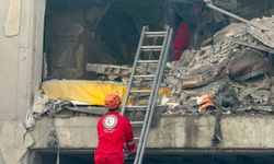 İran Kızılayı: 81 Bin Sivil Nokta Hedef Alındı