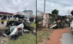 Ambulans kağıt gibi ezildi: Ölü ve yaralılar var