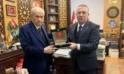 'MHP’de şok iddia! İzzet Ulvi Yönter istifa etti