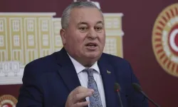 Cemal Enginyurt trafik kazası geçirdi