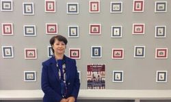 Ünlü tabloları kanaviçe ile işledi