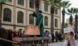 Manisa’da mesir coşkusu izdihama dönüştü: Kazan başında büyük yarış