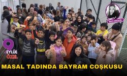 Basmane'de Masal Tadında Bayram Kutlaması