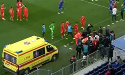 Milli Takım'da şok! Ambulansla hastaneye kaldırıldı