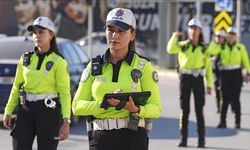 İzmir’de trafik denetimlerinde çarpıcı tablo: Bir haftada 30 bine yakın ceza