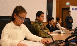 Kriz masasında bu kez çocuklar vardı