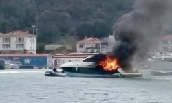 Çeşme’de motoryat cayır cayır yandı