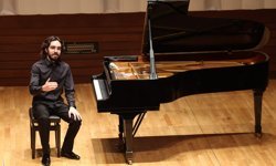 Adnan Saygun genç virtüözü ağırladı