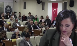 Karabağlar Meclisi’nde gergin oturum: AK Parti geri gelmedi, CHP'de üç önemli isim komisyon dışı!