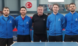 İzmirliler masadan 4 madalya çıkardı