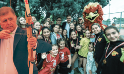 Başkan Tugay, sporcu çocuklarla buluştu