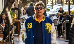 Londra'dan döndü, aklı Alaçatı'da