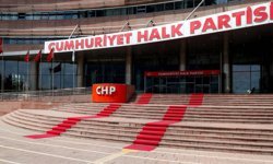 CHP'de operasyon hareketliliği: 5 oturumlu zirve ile yeni yol haritası çiziliyor