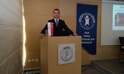 EGİAD Başkanı Özhelvacı: "Geleceğin liderleri riskleri fırsata dönüştürenler olacak"