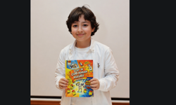 9 yaşındaki yazarın büyük başarısı: Uzay Kaan hayallerini kitaplaştırdı