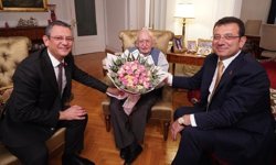 Özgür Özel'den Hüsamettin Cindoruk için taziye