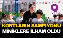 Kortların şampiyonu miniklere ilham oldu