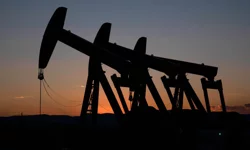 Hürmüz'deki gerilim yine petrolü vurdu: Fiyatlar fırladı!