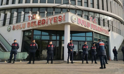 Bolu Belediyesi'ne operasyon: Başkan yardımcısı dahil 3 kişi gözaltında