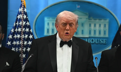 Trump’ın katıldığı gecede silah sesleri: ABD Başkanı apar topar tahliye edildi