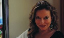 Mine Kırıkkanat'tan Kılıçdaroğlu'na Özür Telefonu