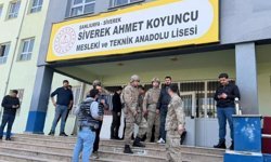 Liseye silahlı saldırı dehşeti: 7 yaralı