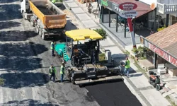 Çeşme’de yol seferberliği başlıyor: 100 günde 1000 ton asfalt yama yapılacak