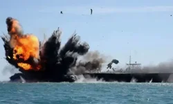 Hürmüz'de tanker vuruldu...