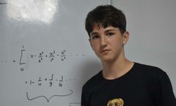 İzmirli matematik dehası dünyayı dize getirdi: 14 yaşındaki Doruk’tan altın madalyalı zafer