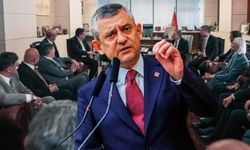 Özgür Özel, belediye başkanlarıyla buluştu