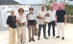 Foça’da zeytinin bereketi şenliğe dönüştü