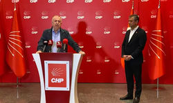 Özgür Özel ile Ümit Özdağ gece yarısı bir araya geldi: 'Demokrasiyi savunmak için buradayız'