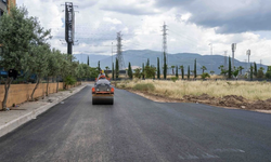Bornova’da yollar yenileniyor: Işıkkent ve Mevlana’da asfalt atağı