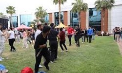 Üniversitede bahar coşkusu
